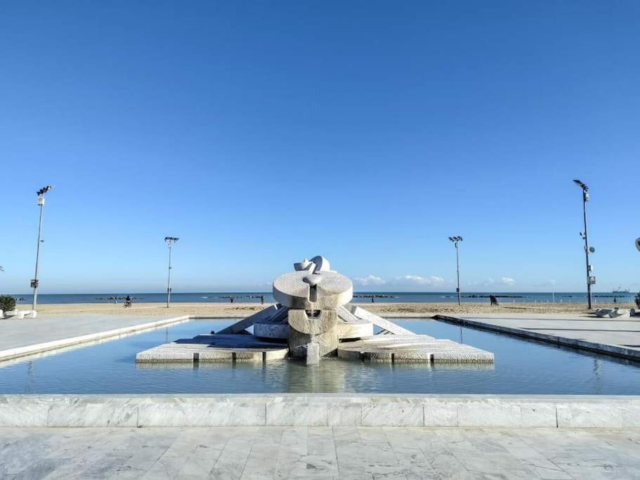 Casa Di Pipo - Appartamento Davanti Al Mare Pescara Exterior foto